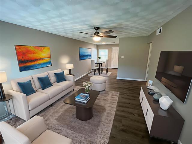Foto del edificio - 705 Ivywood Dr