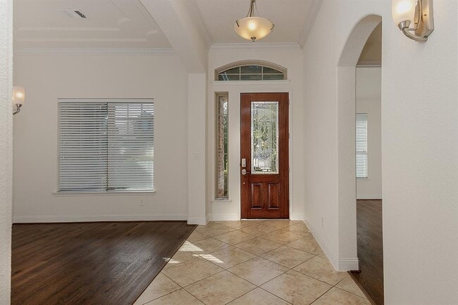 Building Photo - 46 Caprice Bend Pl
