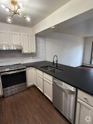 Building Photo - 5520 Townsend Pl