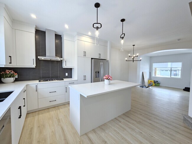 Photo du bâtiment - 2224 Muckleplum Cres SW