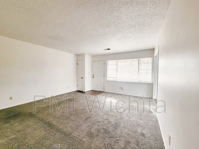 Foto del edificio - 1508 W Esthner Ave