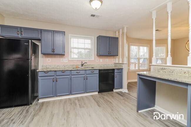 Building Photo - 5894 Crescent Ridge Ct