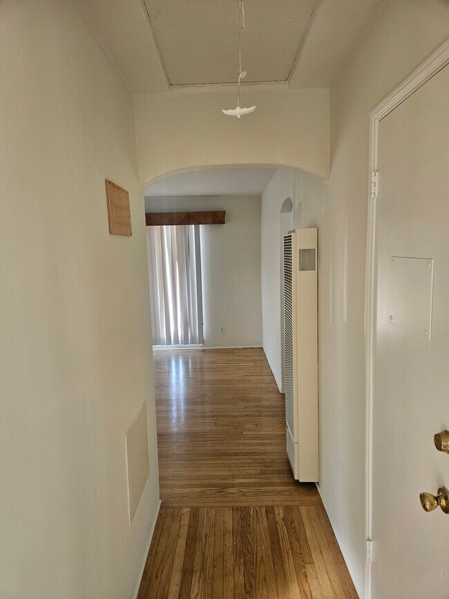 Foto del edificio - 1204 Bonnie Brae St