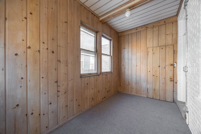 Foto del edificio - 2132 W Concord Pl