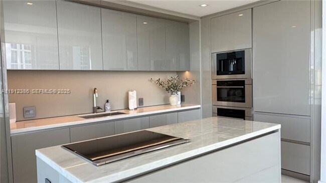 Photo - 18975 Collins Ave Apartment