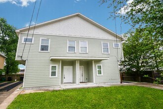 Building Photo - 2407 Ferguson Way