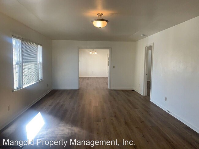 Foto del edificio - 3 br, 1.5 bath House - 572 Pearl Street