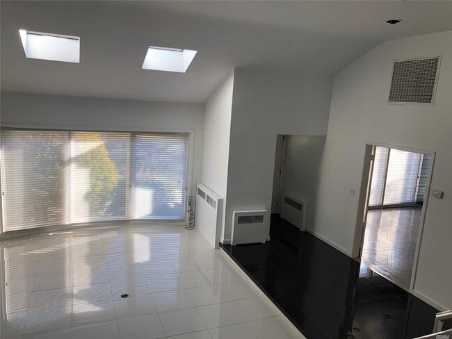 Foto del edificio - 100 Grist Mill Ln