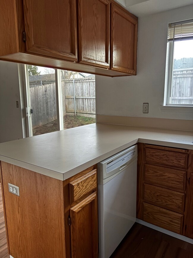 Building Photo - 5092 Skyline Village Loop S