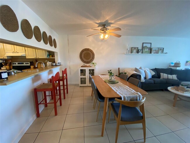 Foto del edificio - 10288 NW 9th St
