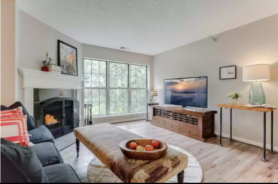 Foto principal - 6010 Chasewood Pkwy