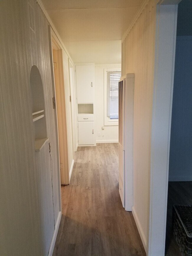 Building Photo - 1 br, 1 bath House - 5014 San Fransisco Blvd.