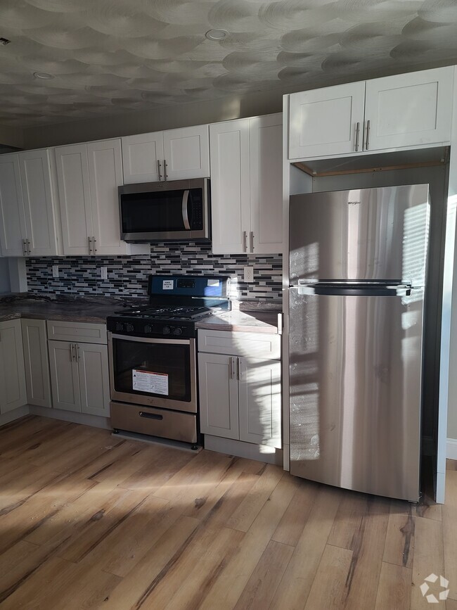 South Central Falls Apartments for Rent with a Yard Central Falls, RI