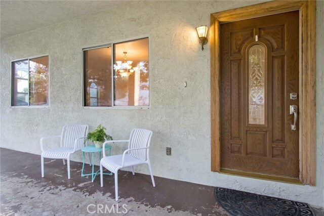 Building Photo - 246 E Cypress Ave