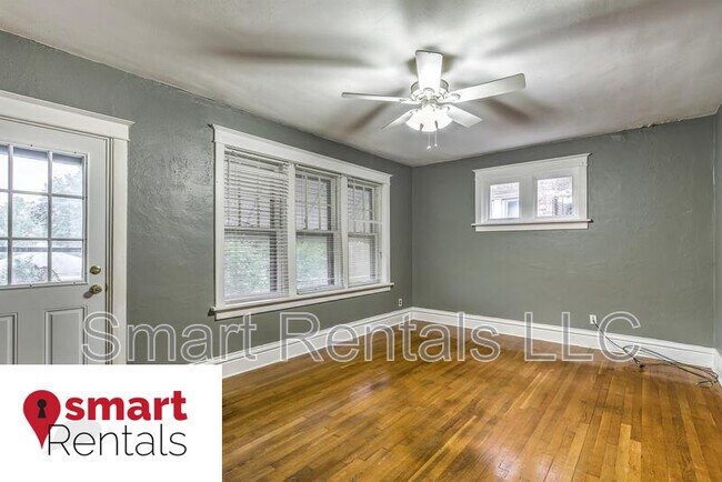 Building Photo - 3763 Keokuk St