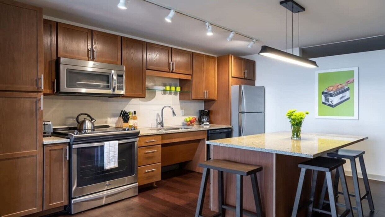 Foto principal - 1555 Elm St