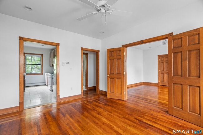 Building Photo - 623 Whitney Ave