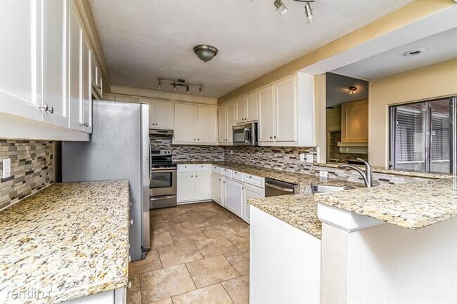 Foto del edificio - 4 br, 3 bath House - 1025 Oxfordshire Dr