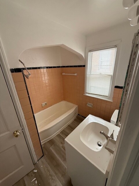 Foto del edificio - 15082 Rochelle St