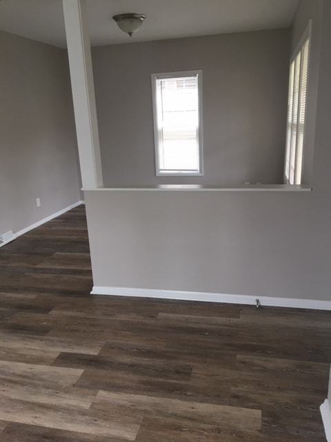 Building Photo - 2123 S 74th St