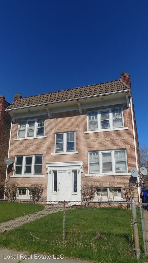 Primary Photo - 3367 E 140th St