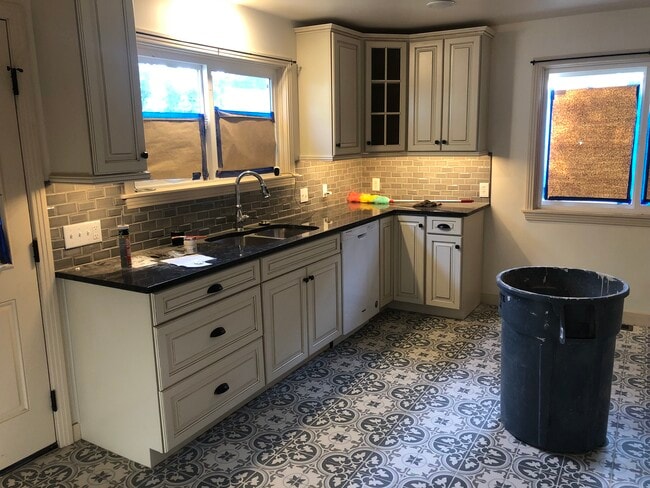 New Kitchen - 1906 S Imperial St