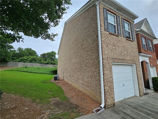 Foto del edificio - 2160 Hawks Bluff Trail NW