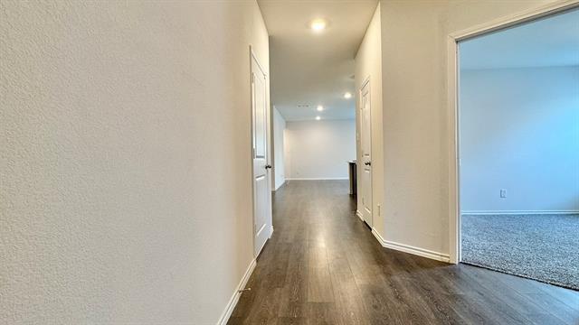 Building Photo - 1420 Stuarts Frst Dr
