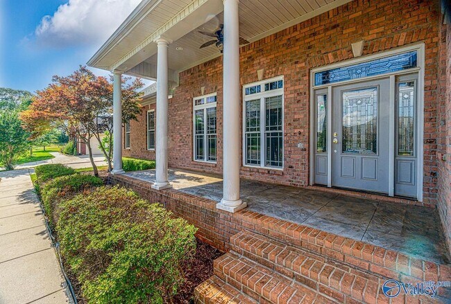Foto del edificio - 26105 Apple Orchard Ln