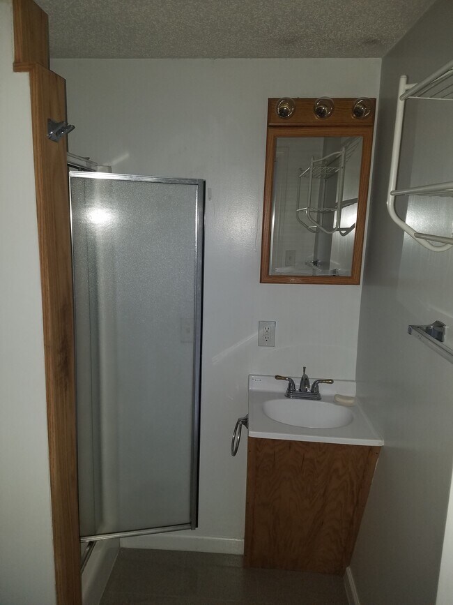 Foto del edificio - 557 W Church St