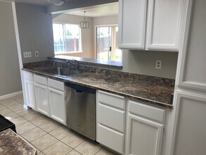 Building Photo - 4228 Stonewalk Ct