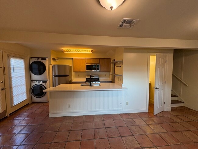 Foto del edificio - 1717 Upperline St