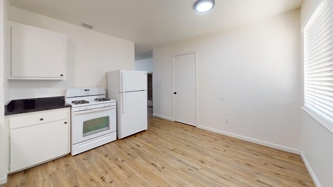 Foto del edificio - 3508 Gardenia St