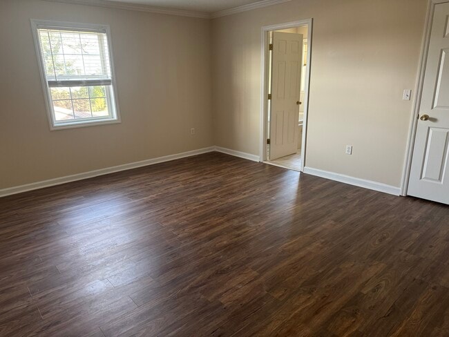 Main bedroom - 566 Green St