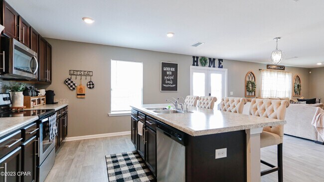 Foto del edificio - 7121 Penn Way