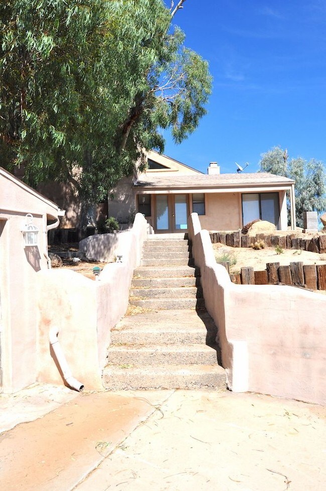 Building Photo - 11602 E Manana Rd