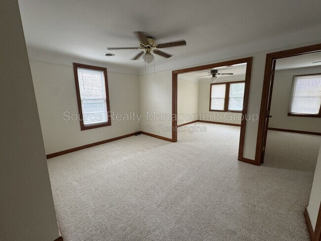 Foto del edificio - 2451 10th St