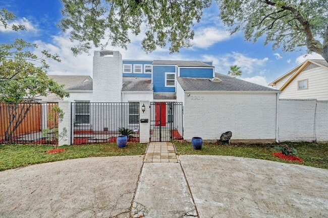 Building Photo - 3307 Chris Dr