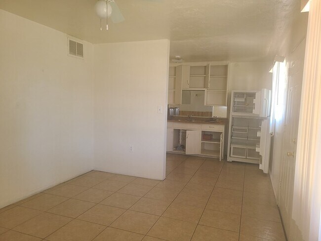 Building Photo - 1 BD 1 BA in Glendale