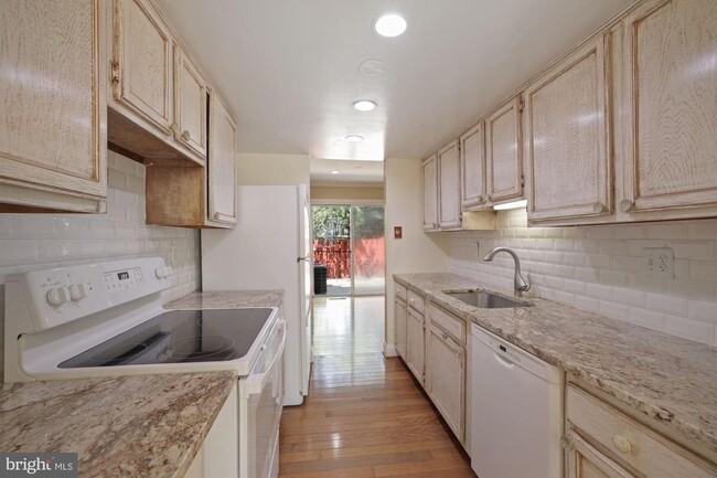 Building Photo - 7760 Trevino Ln