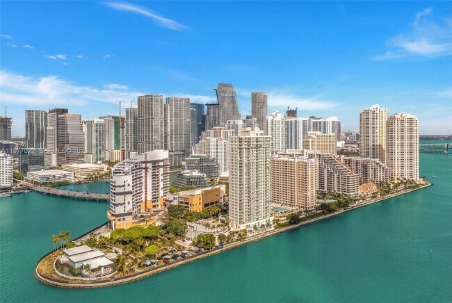 Foto del edificio - 800 Claughton Island Dr