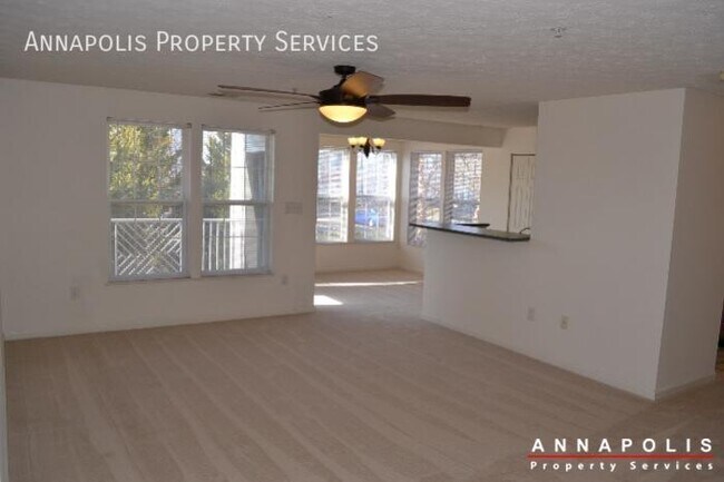 Building Photo - 2444 blue spring court