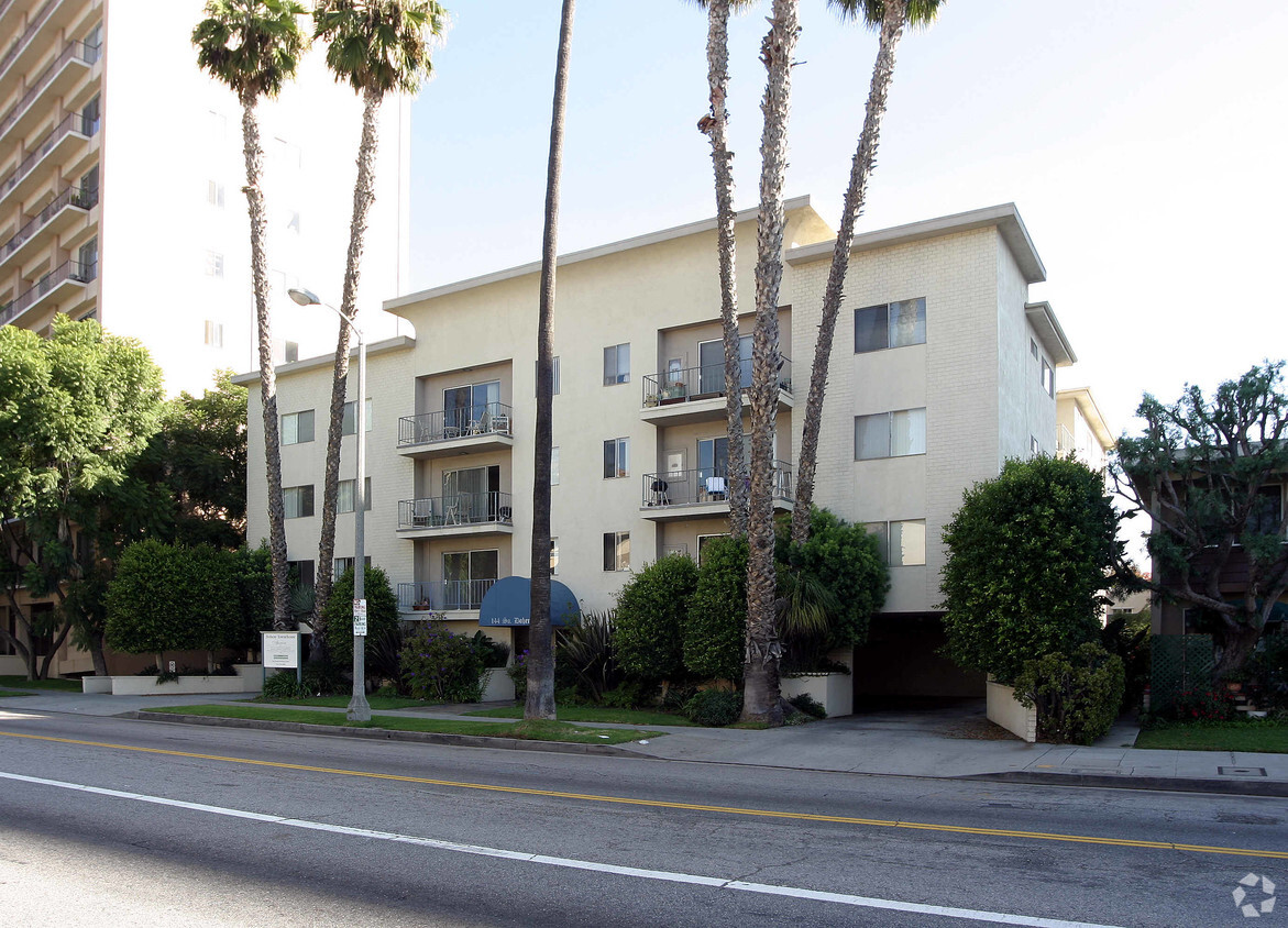 Primary Photo - Doheny Apartments