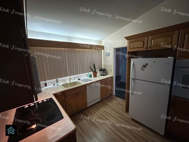 Foto del edificio - 9316 Southworth Ave