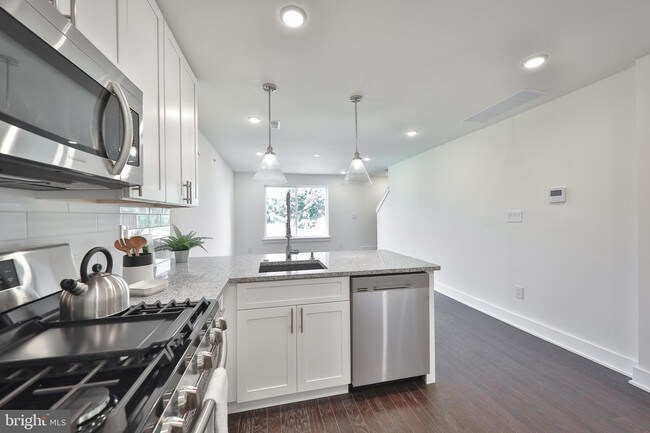 Foto del edificio - 2442 N Lee St