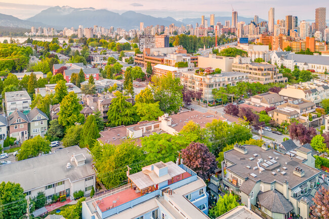 Aerial Photo - Kitsilano Shores