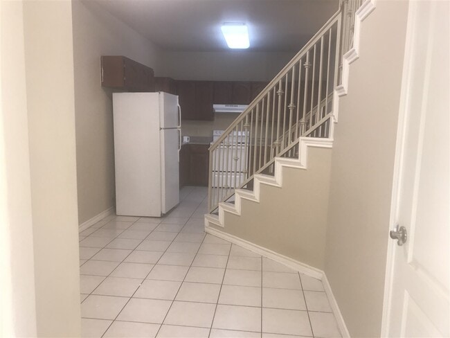 Building Photo - 411 Shiloh Dr