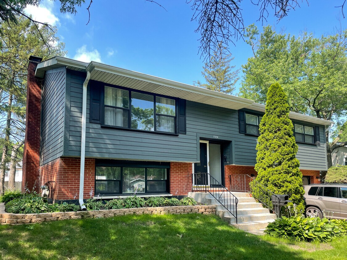 7320 Seminole Dr, Darien, IL 60561 House Rental in Darien, IL