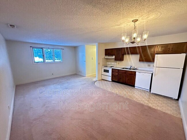 Building Photo - 454 N 27th St