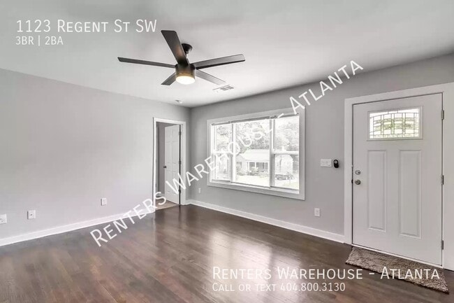 Building Photo - Beautifully Renovated 3 Bedroom Bungalow i...